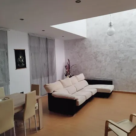 Holiday home La Mancheguita: Family With Pool And Bbq In Madrigueras *