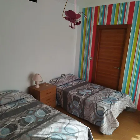 La Mancheguita: Family With Pool And Bbq In Madrigueras *