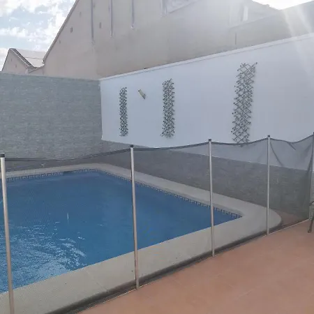 La Mancheguita: Family With Pool And Bbq In Madrigueras * Madrigueras (Albacete)