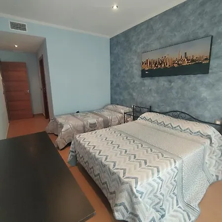 Holiday home La Mancheguita: Family With Pool And Bbq In Madrigueras *